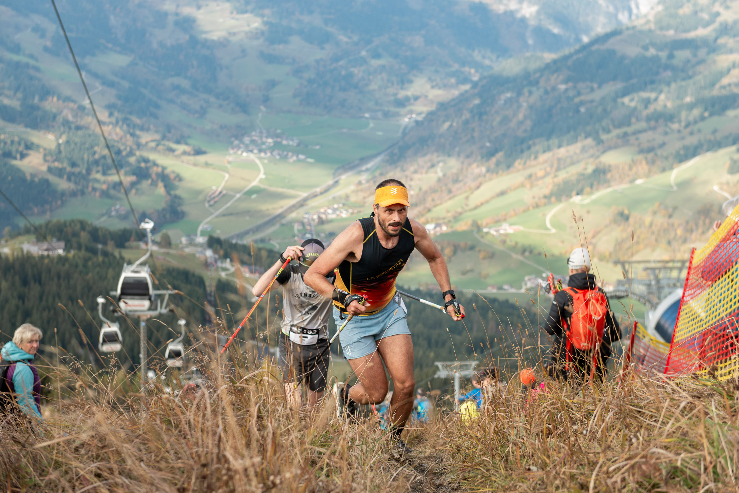 Trailrunner bei einem Berglauf im Gasteinertal