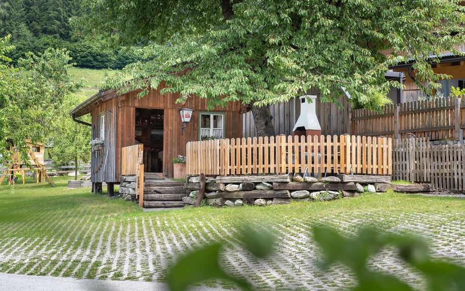 Gartenhütte mit Grillplatz und Spielplatz am Tobhartbauer