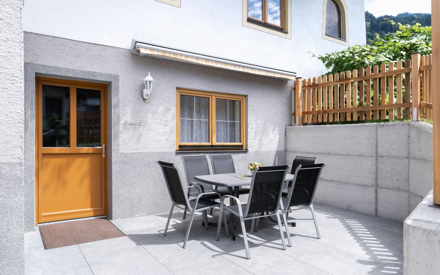 Terrasse der Ferienwohnung Bernkogel im Landhaus Tobhartbauer