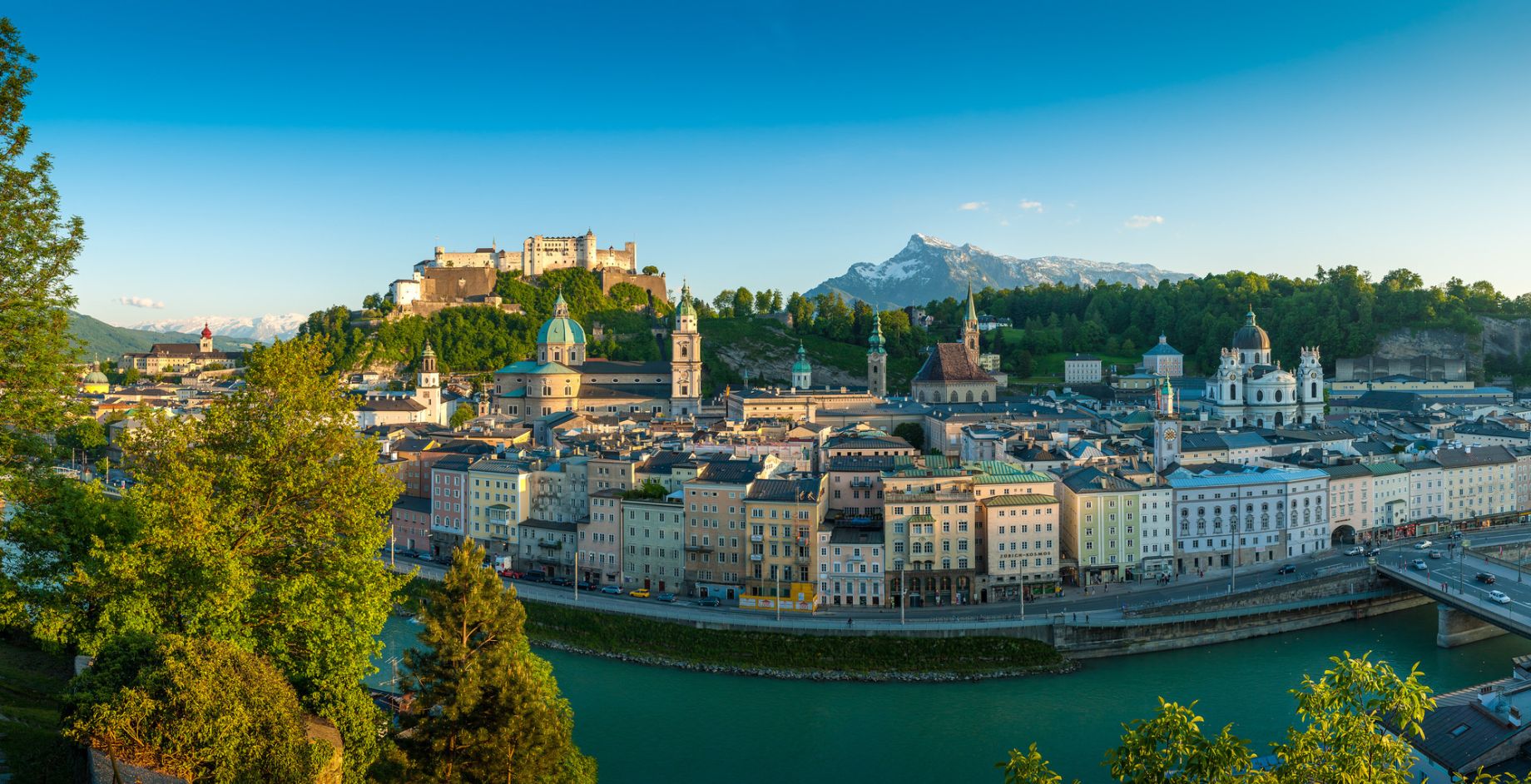 Blick auf die Salzburger Altstadt und die Festung Hohensalzburg