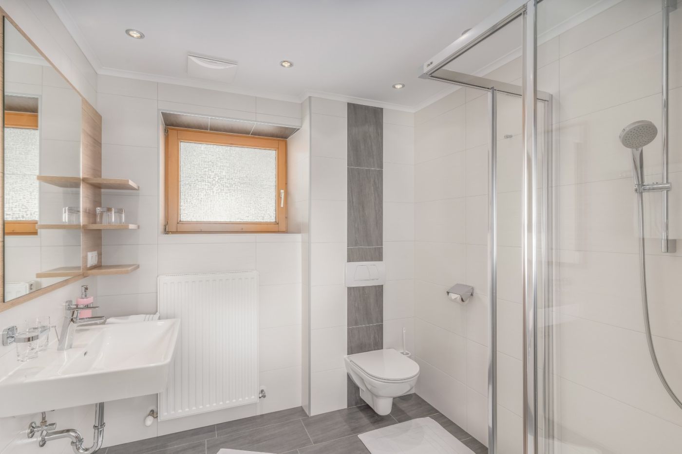 Badezimmer der Ferienwohnung Bernkogel